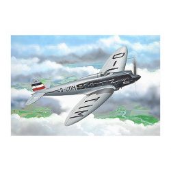 Avión de reconocimiento Heinkel He70 F-2. Escala 1:72. Marca Revell. Ref: 03962.