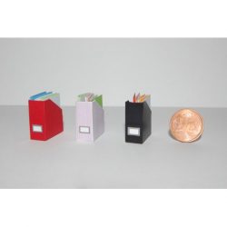 Ociomodell - Archivador caja, lila. Accesorio tanto para escenas como para casas de muñecas. Hecho artesanalmente. Escala 1:12.