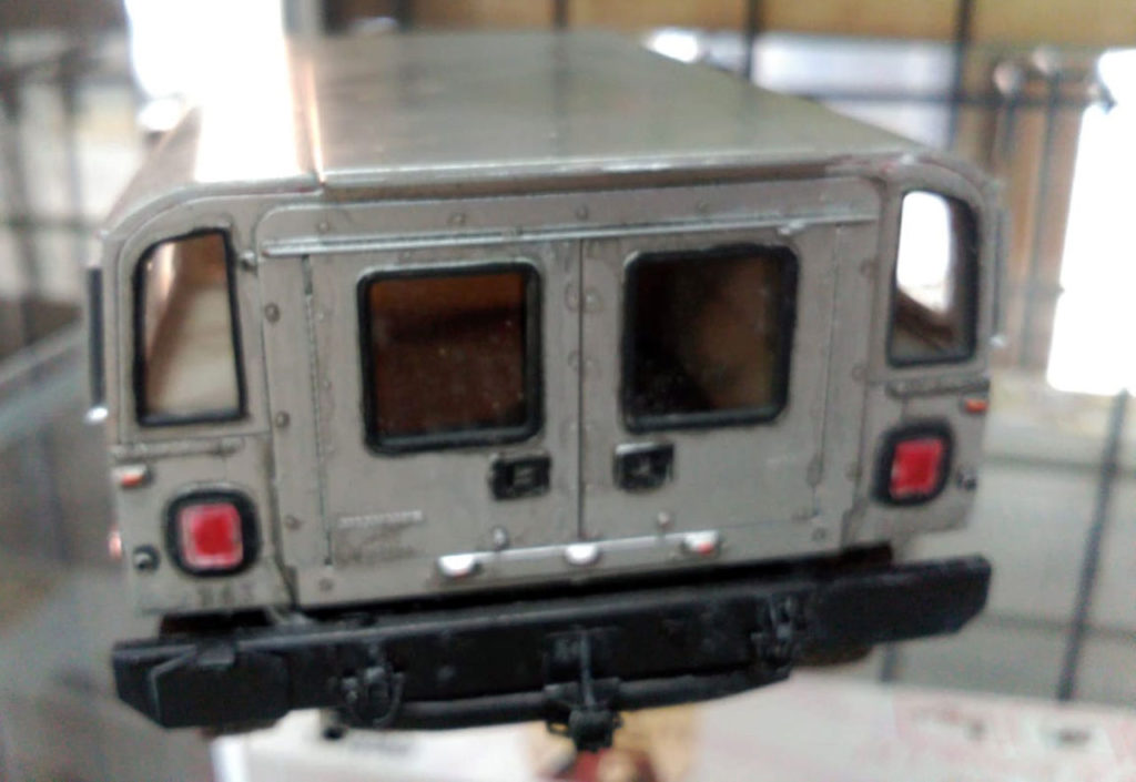 Arturo Arturo Hummer 4