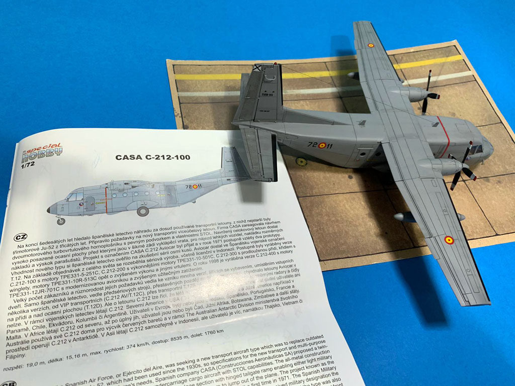 Casa C-212 hecho por Ricardo Yubero a escala 1/72 y de la marca Special hobby .