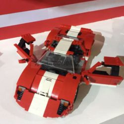 Xingbao - Kit construcción por bloques, coche rojo Ford phantom. Compatible 100% lego. Recomendado para + 7 años.  Ref: XB-03011.