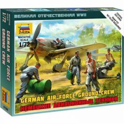 Zvezda - Pilotos y personal de aeródromo Luftwaffe. WWII. Escala 1:72. Ref: 6188.