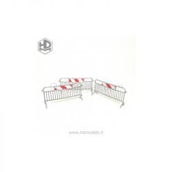 Valla metálica, 3 unidades. Escala 1:35. Marca Macone. Ref: HDM35046.