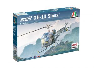 OH-13 Sioux. Con calcas españolas, desde´50. Escala 1:48. Marca Italeri. Ref: 2820. 3 OH-13 Sioux. Con calcas españolas, desde´50. Escala 1:48. Marca Italeri. Ref: 2820.