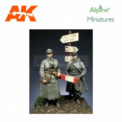 WWII German Officer Set (2 figs). Escala 1:35. Marca Alpine MIniatures. Ref: 35056.