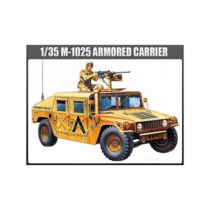 M1025 Armored Carrier. Escala 1:35. Marca Academy. Ref: 13241. 3 M1025 Armored Carrier. Escala 1:35. Marca Academy. Ref: 13241.