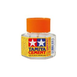 Plastic Cement mini, Adhesivo de Poliestireno. Bote de 20 ml. Marca Tamiya. Ref: 87012