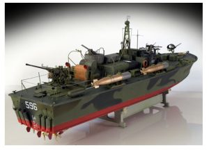 ELCO 80' PT - 596 TORPEDO BOAT. Escala 1:35. Marca Italeri. Ref: 5602.