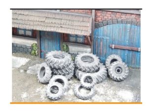 LLANTAS DE TRACTOR VIEJAS, 12 unidades. Escala 1:32 y 1:35. Marca Juweela. Ref: 23350