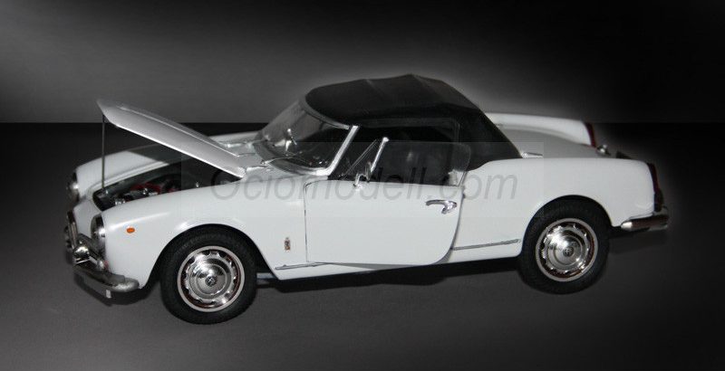 Solido - Alfa Romeo Giulietta Spider, très bel état , Vente aux Solido - Alfa Romeo Giulietta Spider, très bel état , Vente aux