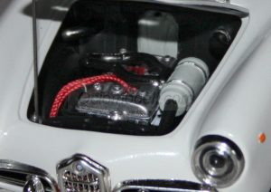 ALFA ROMEO GIULIETTA SPIDER 1300. Escala 1:24. Marca Italeri. Ref: 3653