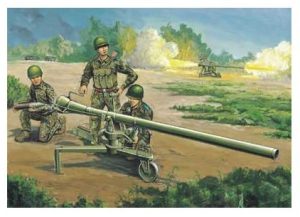 Cañón sin retroceso type 75 (105 mm), China. Escala 1:35. Marca Trumpeter. Ref: 02303, destacó por su diseño innovador que permitía disparar proyectiles de gran calibre sin los problemas de retroceso asociados a otros cañones. 2 Cañón sin retroceso type 75 (105 mm), China. Escala 1:35. Marca Trumpeter. Ref: 02303.