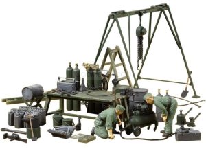 German Field Maintenance Team & Equipement Set . Escala 1:35. Marca Tamiya. Ref: 37023