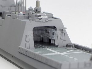 JMSDF DEFENSE SHIP FFM-1 MOGAMI. Escala: 1:700. Marca: Tamiya. Ref: 31037