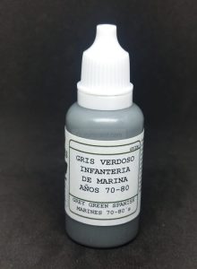 Gris Verdoso Infantería de Marina años 70-80. Bote 17 ml. Marca BMR MODELS. Ref:GVIM, con un conveniente cuenta gotas que ayuda a evitar la evaporación y el secado de la pintura