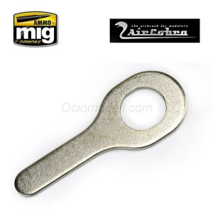Llave para la Base de la Tapa de la Boquilla. Marca AMMO MIG. Ref: AMIG8633, está fabricada con materiales de alta calidad que garantizan su durabilidad y resistencia