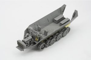 Sd.Kfz.251 Ausf.D con torreta R35. Escala 1:35. Marca Border model. Ref: BT042.