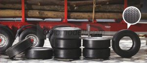 Trailer Rubber Tyres. 8uds. Escala 1:24. Marca Italeri. Ref: 3890
