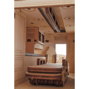 Wooden mechanical model EWA Ambulance, 386pz. madera contrachapada, Kit de montaje. Marca Ewa. Ref: 59500401