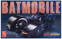 Coche Batmobile 1989. Escala 1:25. Marca Amt. Ref: AMT935/12