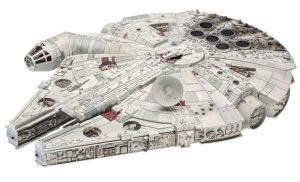 Millennium Falcon, Star Wars. Escala 1:72. Marca revell. Ref: 06718
