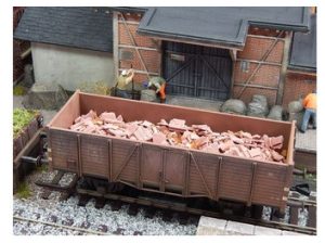 Escombros, rojizos. 75 gr. Escala 1:45. Marca Juweela. Ref: 24135