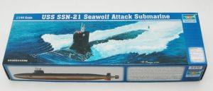 Submarino USS SSN-21 Sea Wolf Ataque. Escala: 1:144. Marca: Trumpeter. Ref: 05904