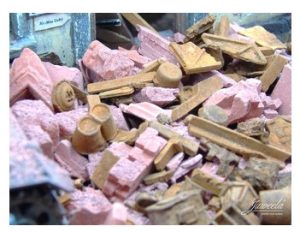 Chatarra oxidada. 140 gr. Escala 1/35. Marca Juweela. Ref: 23335