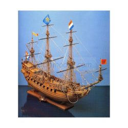 Galeón PRINS WILLEM 1650. Marca Corel. Escala 1:100. Ref: SM40