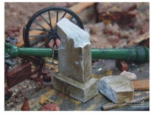 Pilar de carretera de kilimetraje. 15 unidades. Escala 1:32 y 1:35. Marca Juweela. Ref: 23143