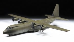 Heavy transport plane C-130J-30. Escala 1:72. Marca Zvezda. Ref: 7324