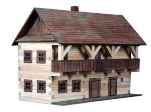 Posada. Madera de Pino. Marca Walachia. Ref: 1305