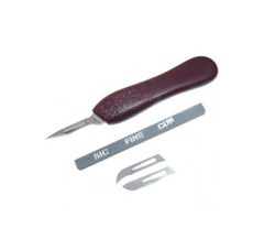 Cutter Bisturí con cuchillas. Marca Dismoer. Ref: 25001